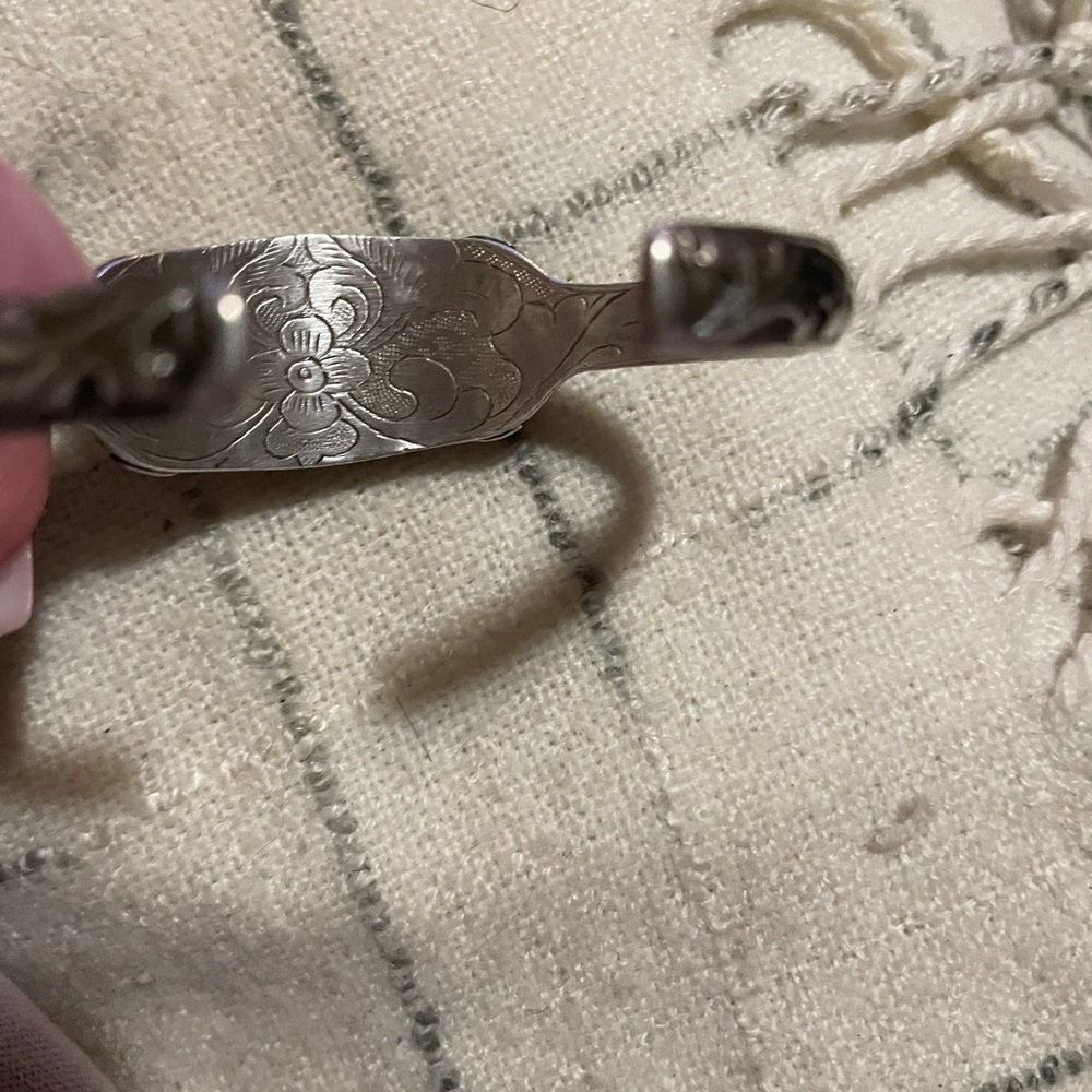 Sterling silver and turquoise cuff bracelet - Picture 2 of 3